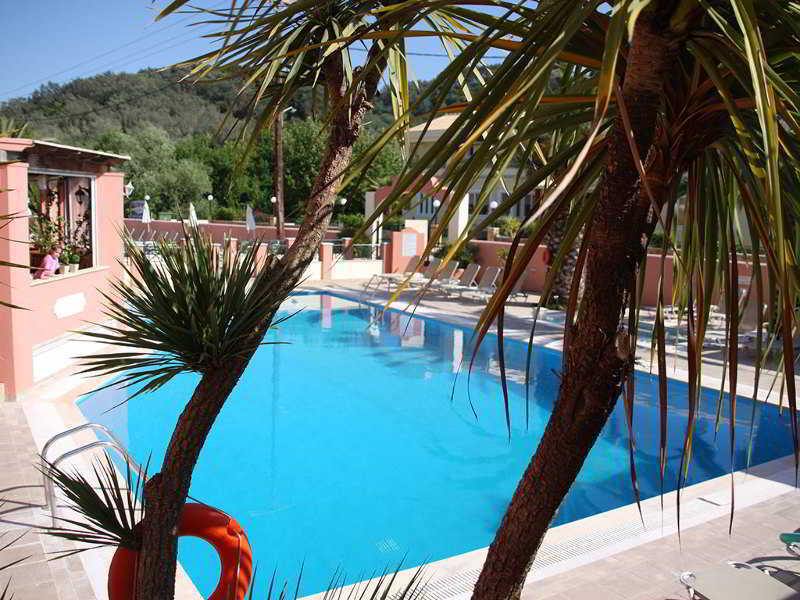 Joylife Aparthotel 3*